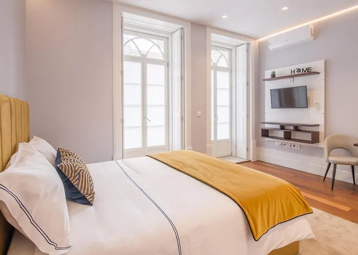 Apartment Almada 180