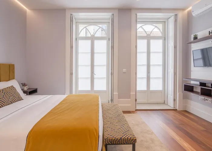 Apartament Almada 180 *